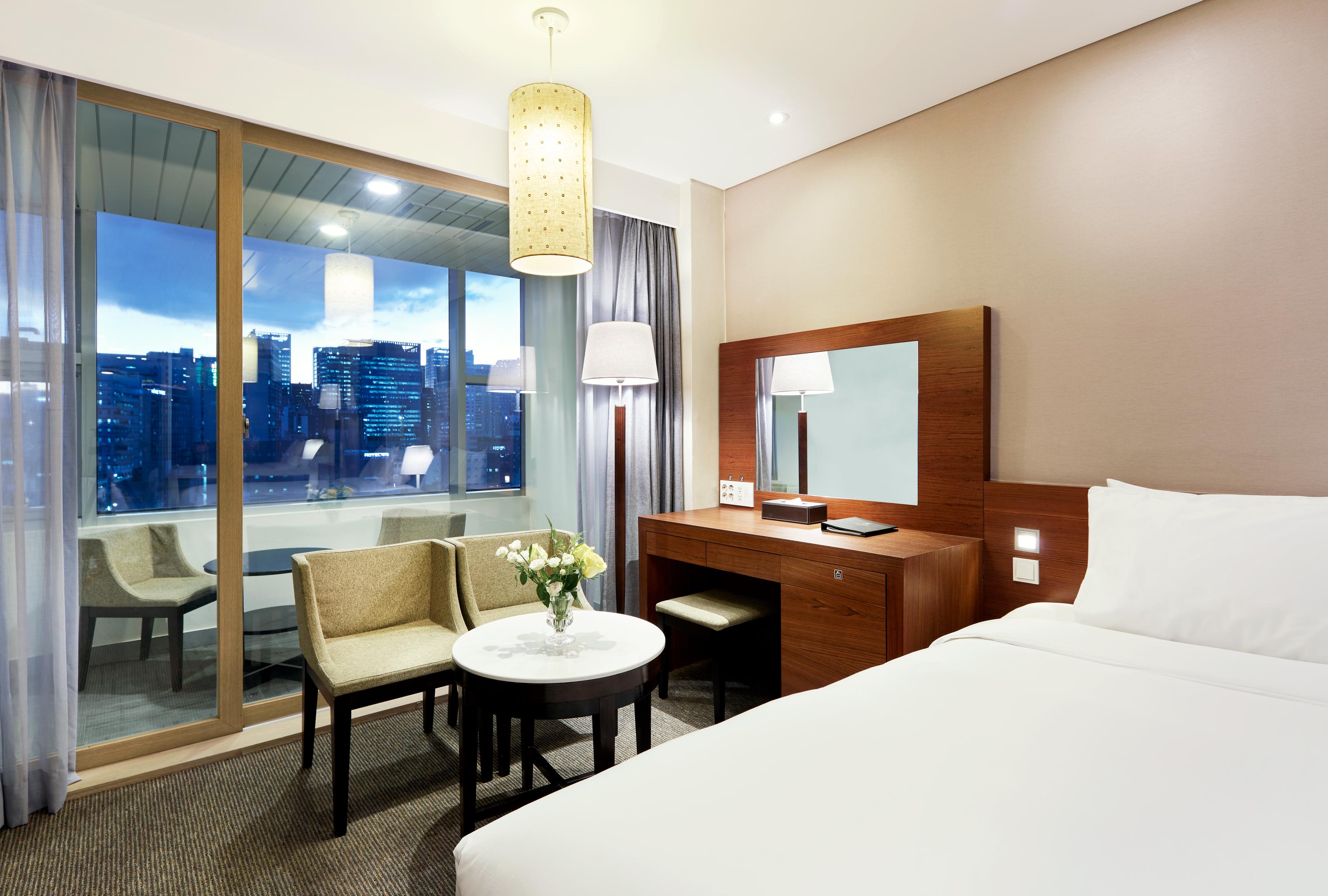 Hotel Pj Myeongdong Seoul Exterior photo